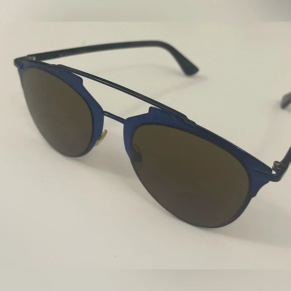 Christian Dior - Navy Blue Round Unisex Sunglasses Christian Dior Round Tinted Sunglasses - Blue Sunglasses  main image 4